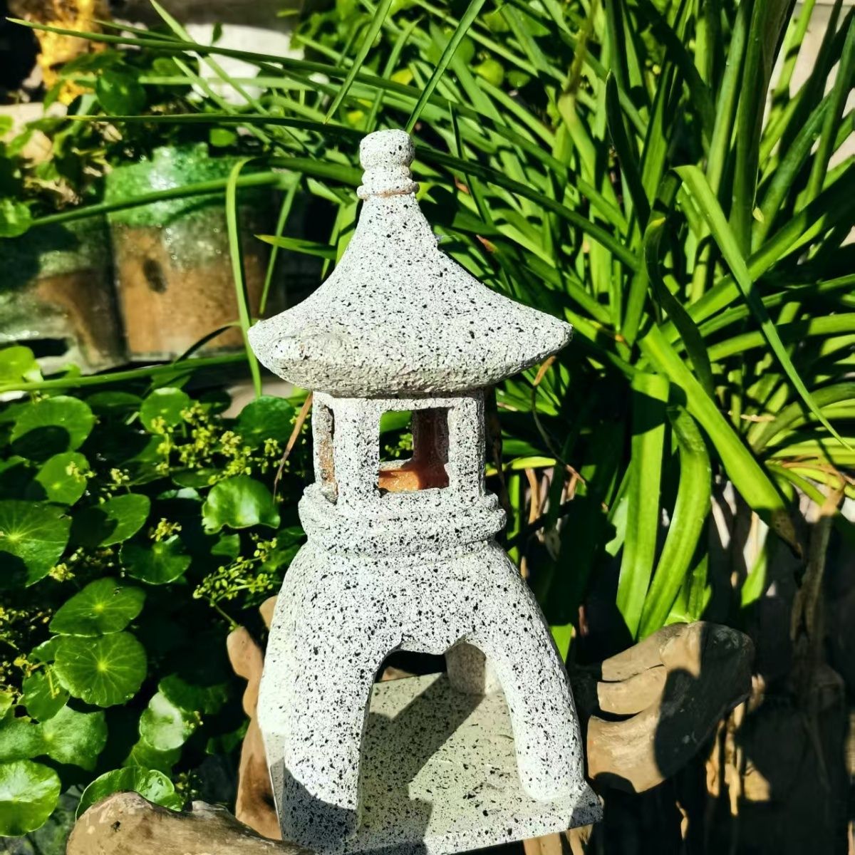 파고다 태양광 정원등 동양식 랜턴 야외 석재 일본식 램 - Outdoor Lighting Architectural 리뷰 및 가격